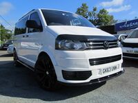 VOLKSWAGEN TRANSPORTER SHUTTLE