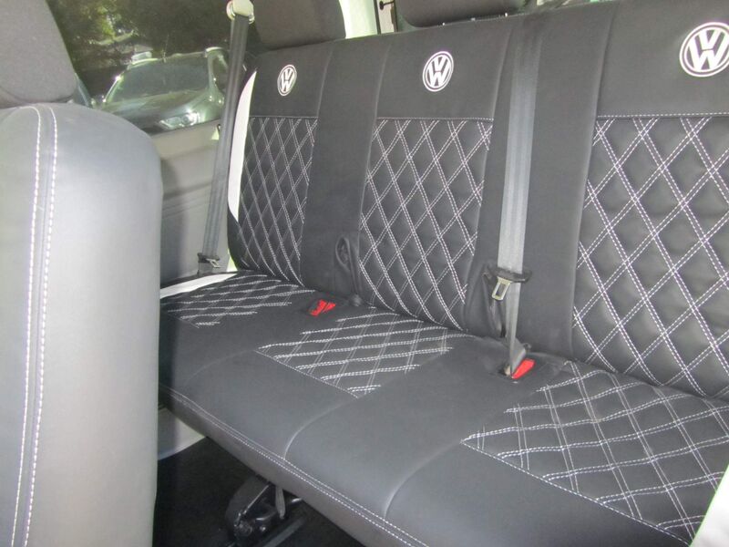 VOLKSWAGEN TRANSPORTER SHUTTLE