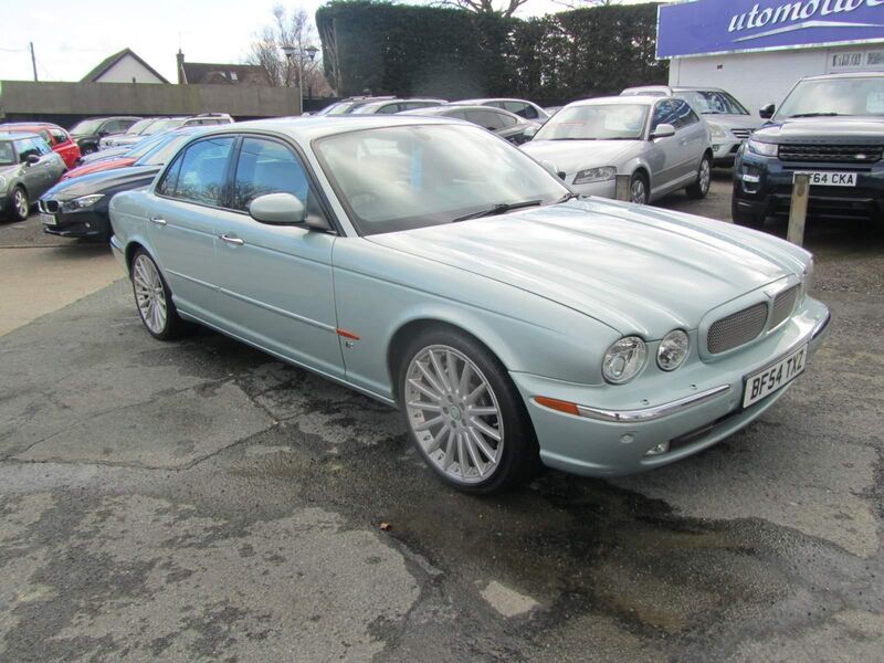 JAGUAR XJR