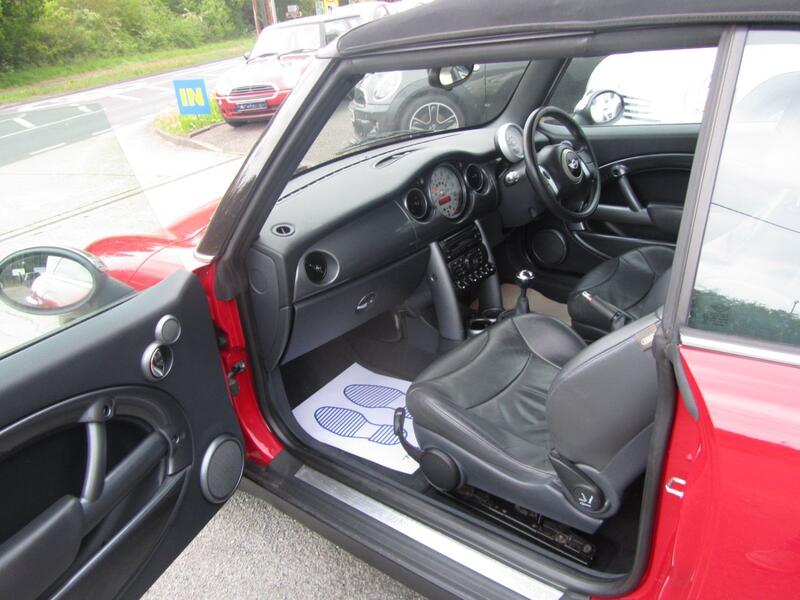 MINI CONVERTIBLE