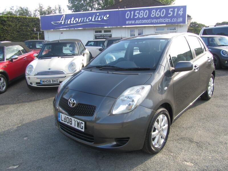TOYOTA YARIS