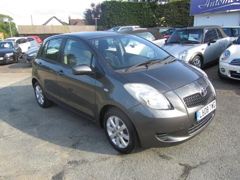 TOYOTA YARIS