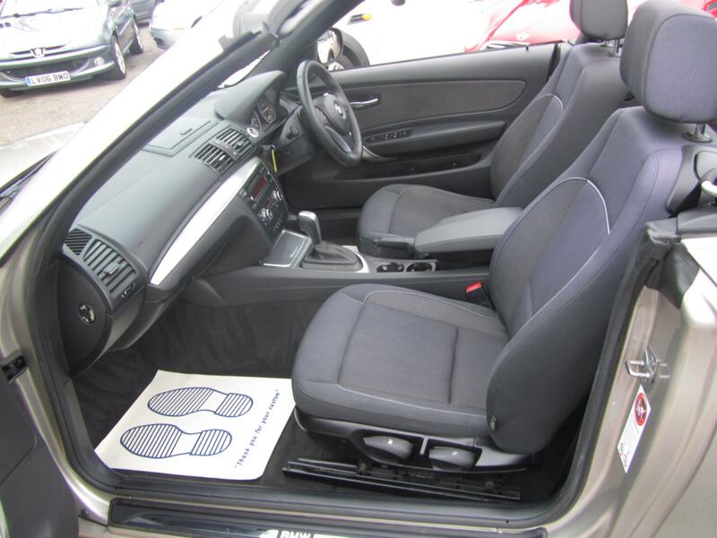 BMW 1 SERIES