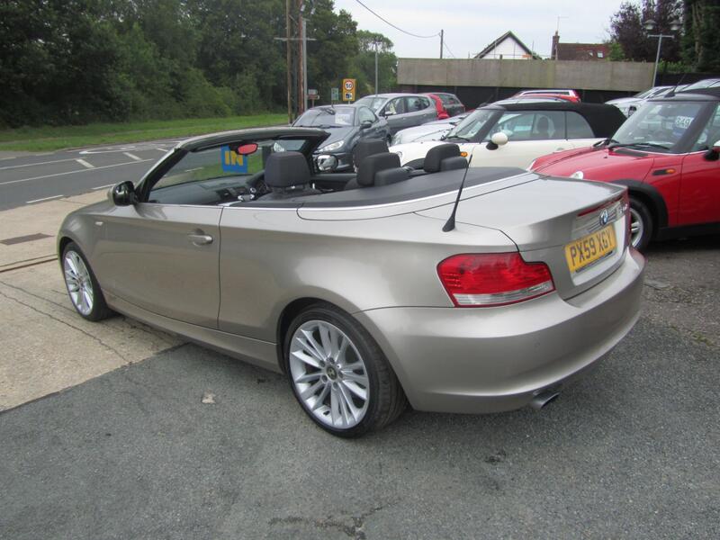BMW 1 SERIES