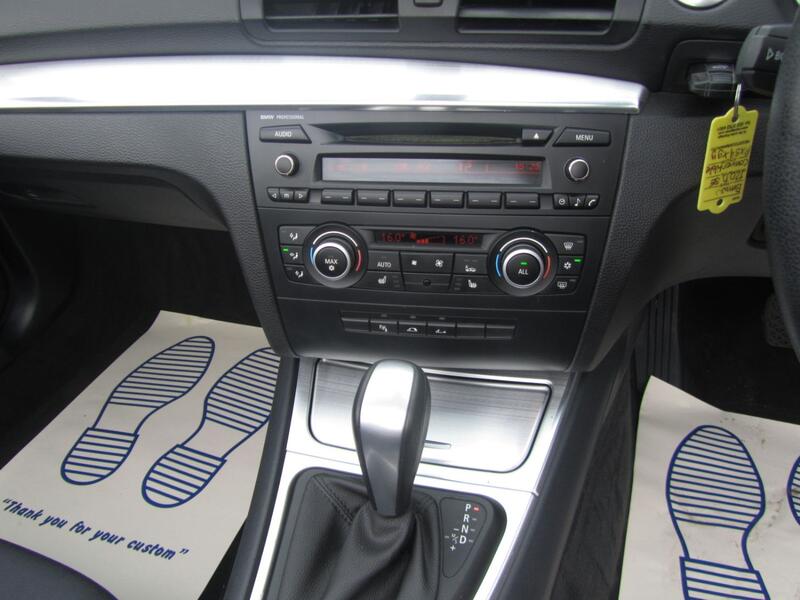 BMW 1 SERIES