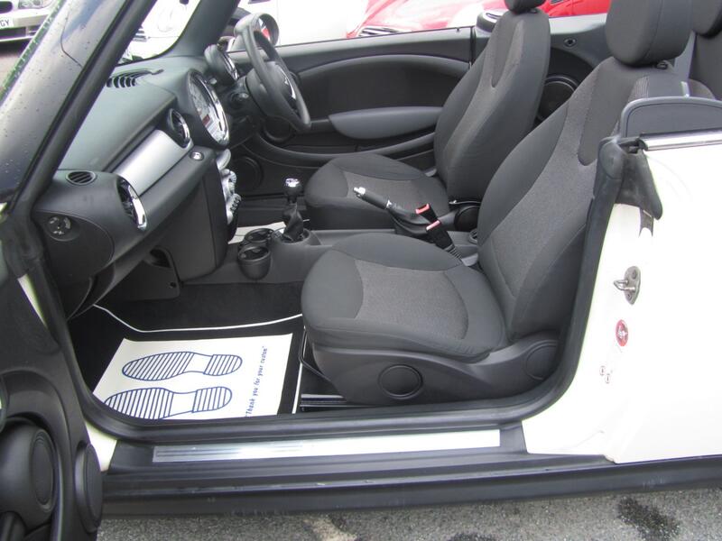 MINI CONVERTIBLE