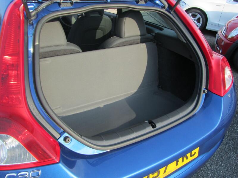 VOLVO C30