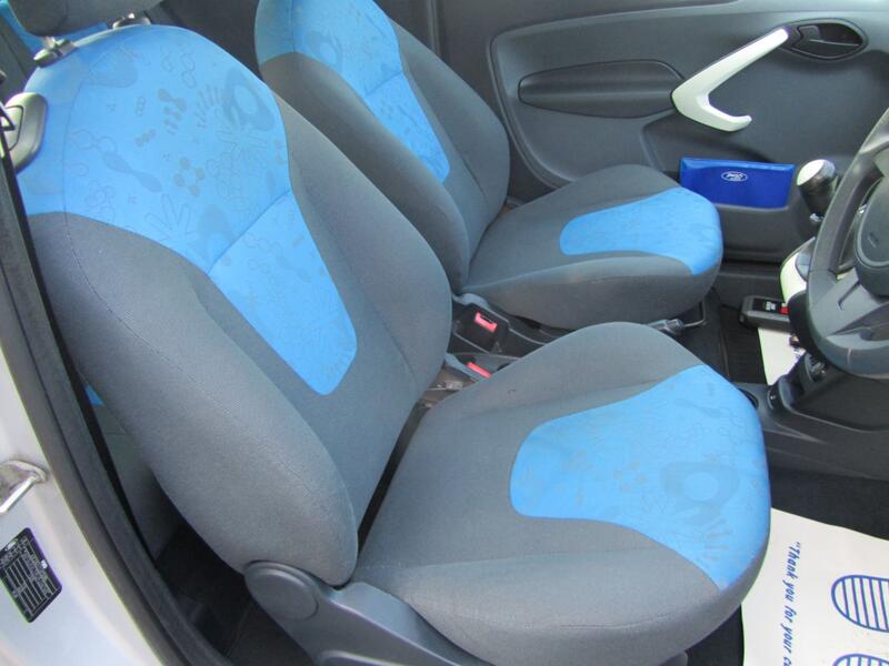 FORD KA