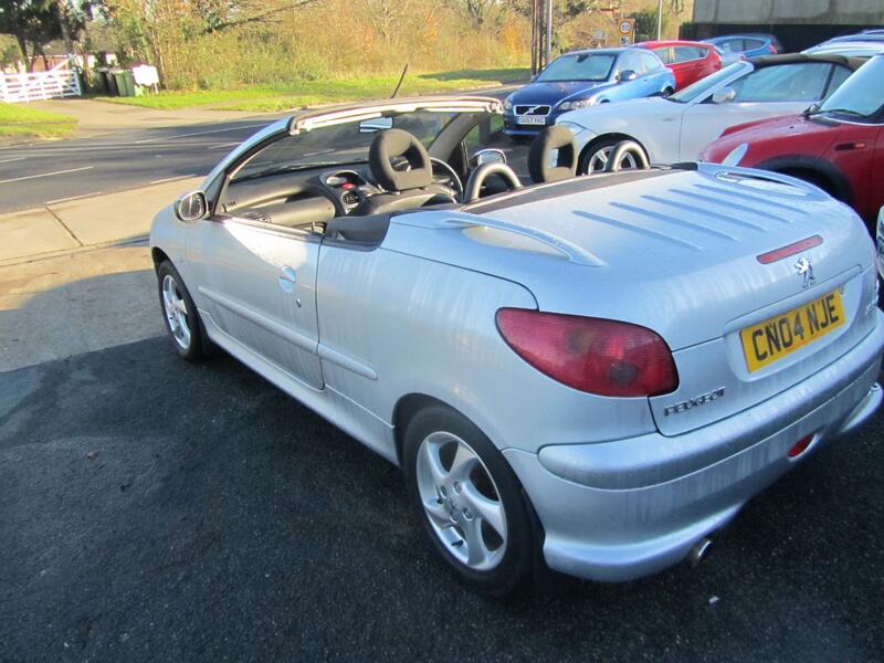 PEUGEOT 206