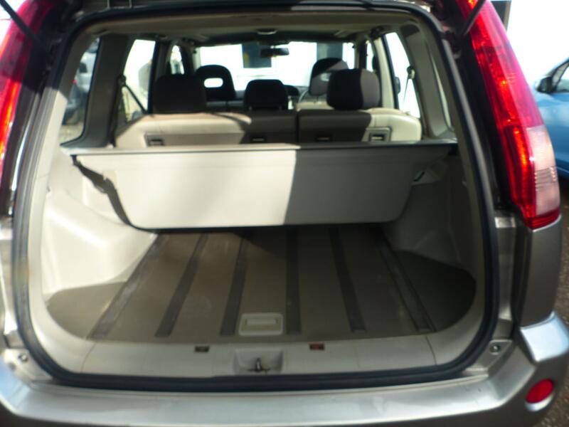 NISSAN X-TRAIL