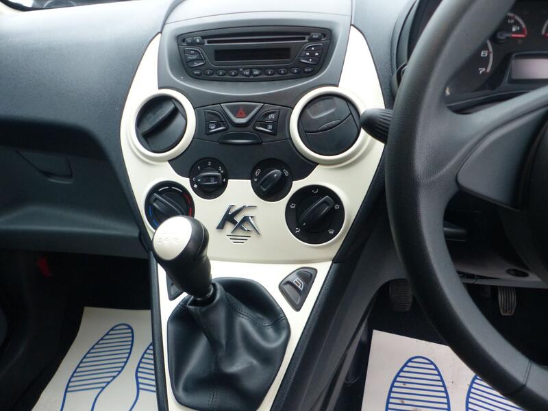 FORD KA