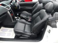 PEUGEOT 207 CC