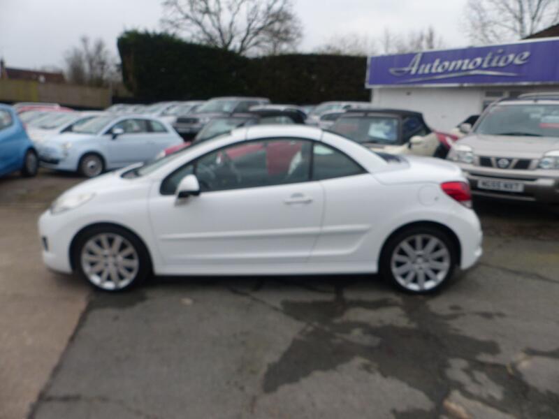 PEUGEOT 207 CC